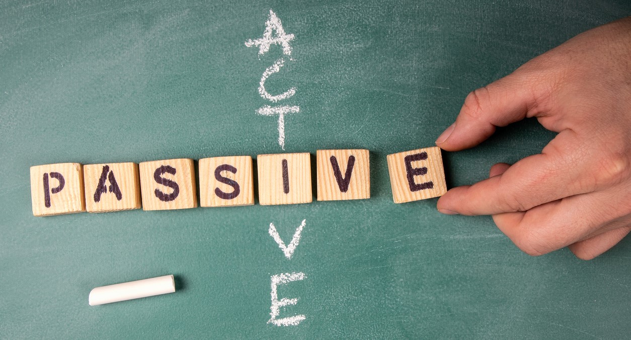 Active and passive voice ks2​